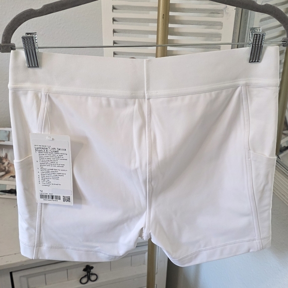 🆕️ Lululemon Luxtreme High-Rise Tennis Short 3.5" - Picture 8 of 12
